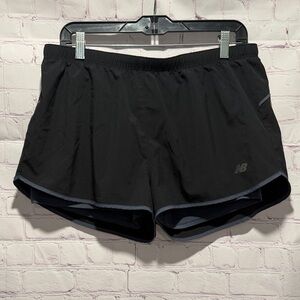 New Balance women's Impact  2-in-1 shorts Woman’s Size Large